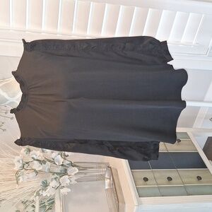 [M] Ruffle blouse